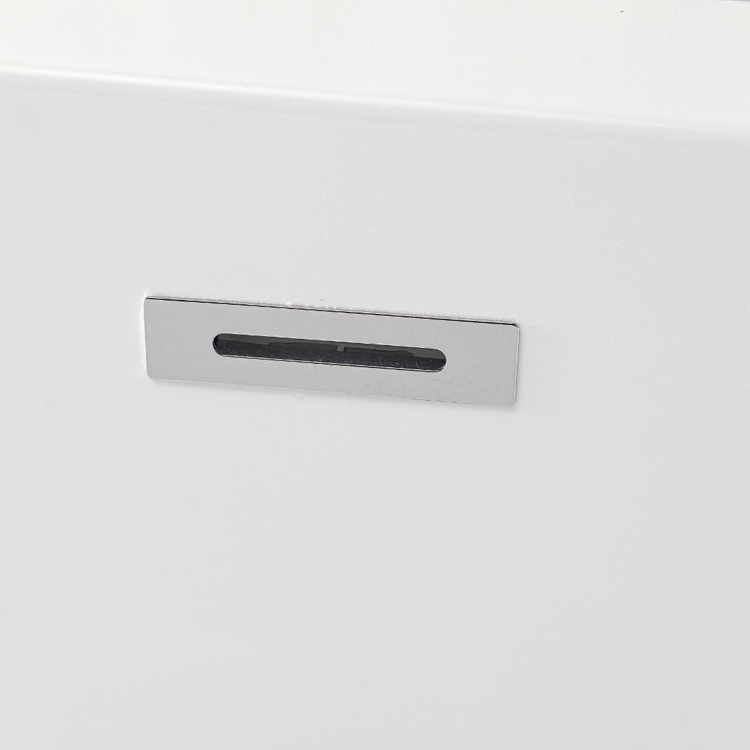 Faro corner bathtub in 3 different sizes
