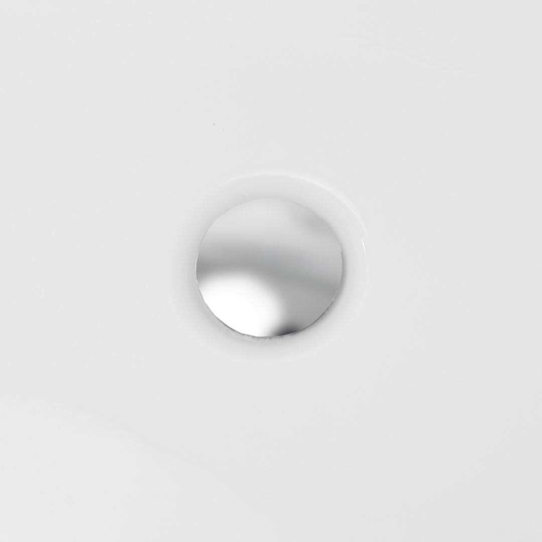 Faro corner bathtub in 3 different sizes
