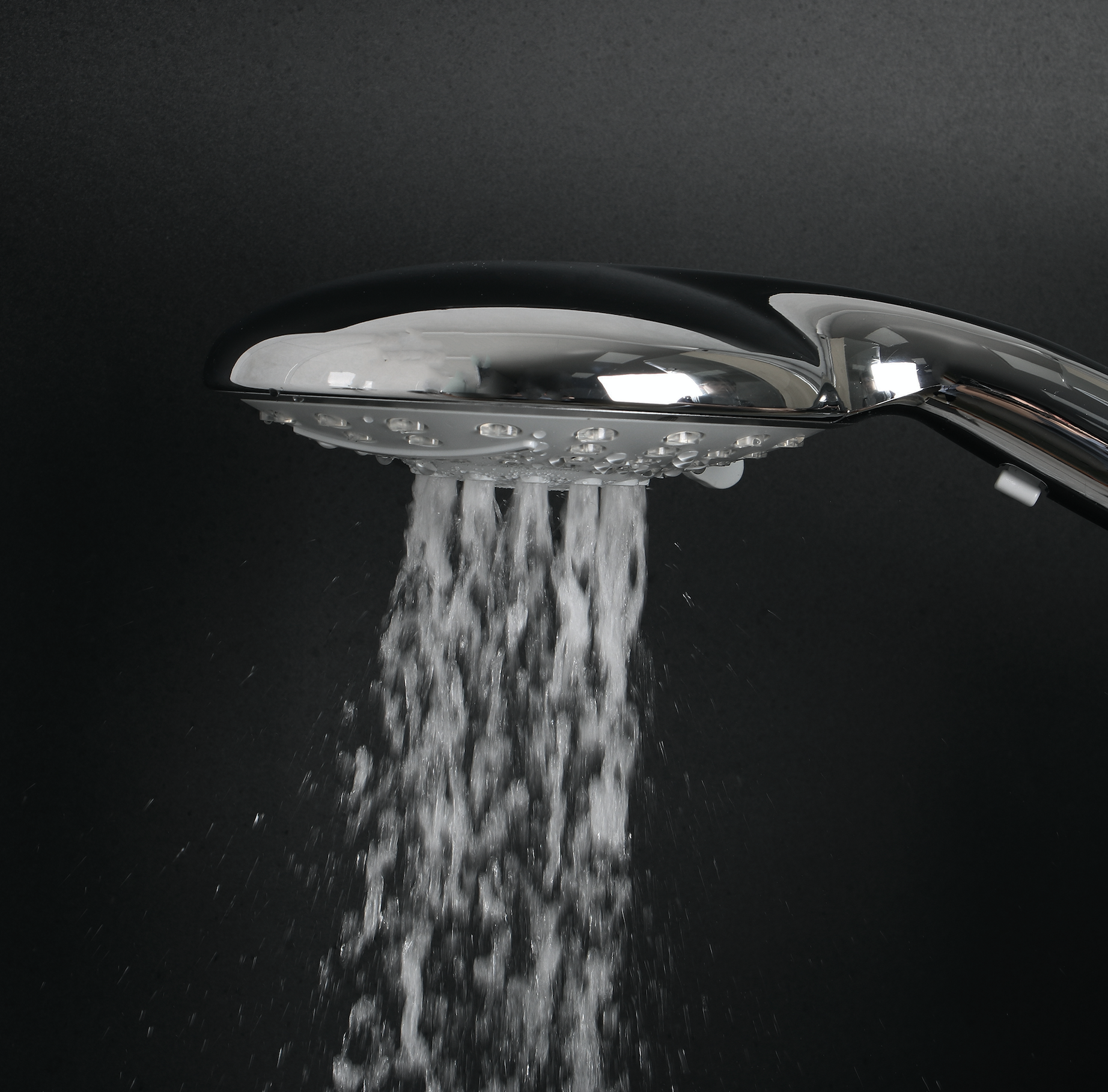 Hand shower in chrome with 4 functions 