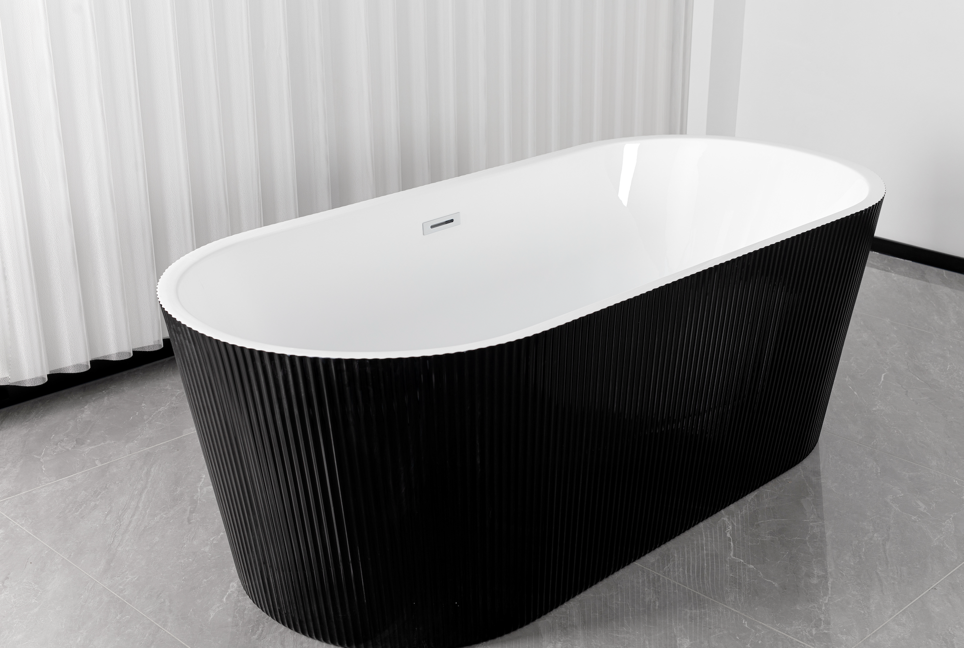 Freestanding bathtub RENO 170x75x58 cm black