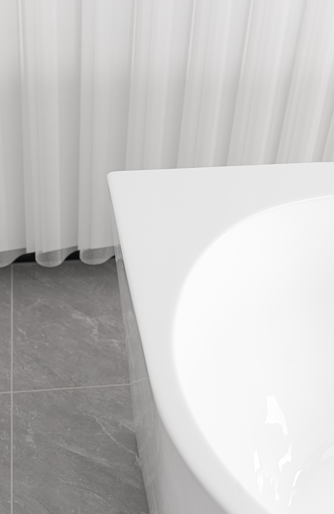 Eckbadewanne Porto in 3 verschiedene Größen