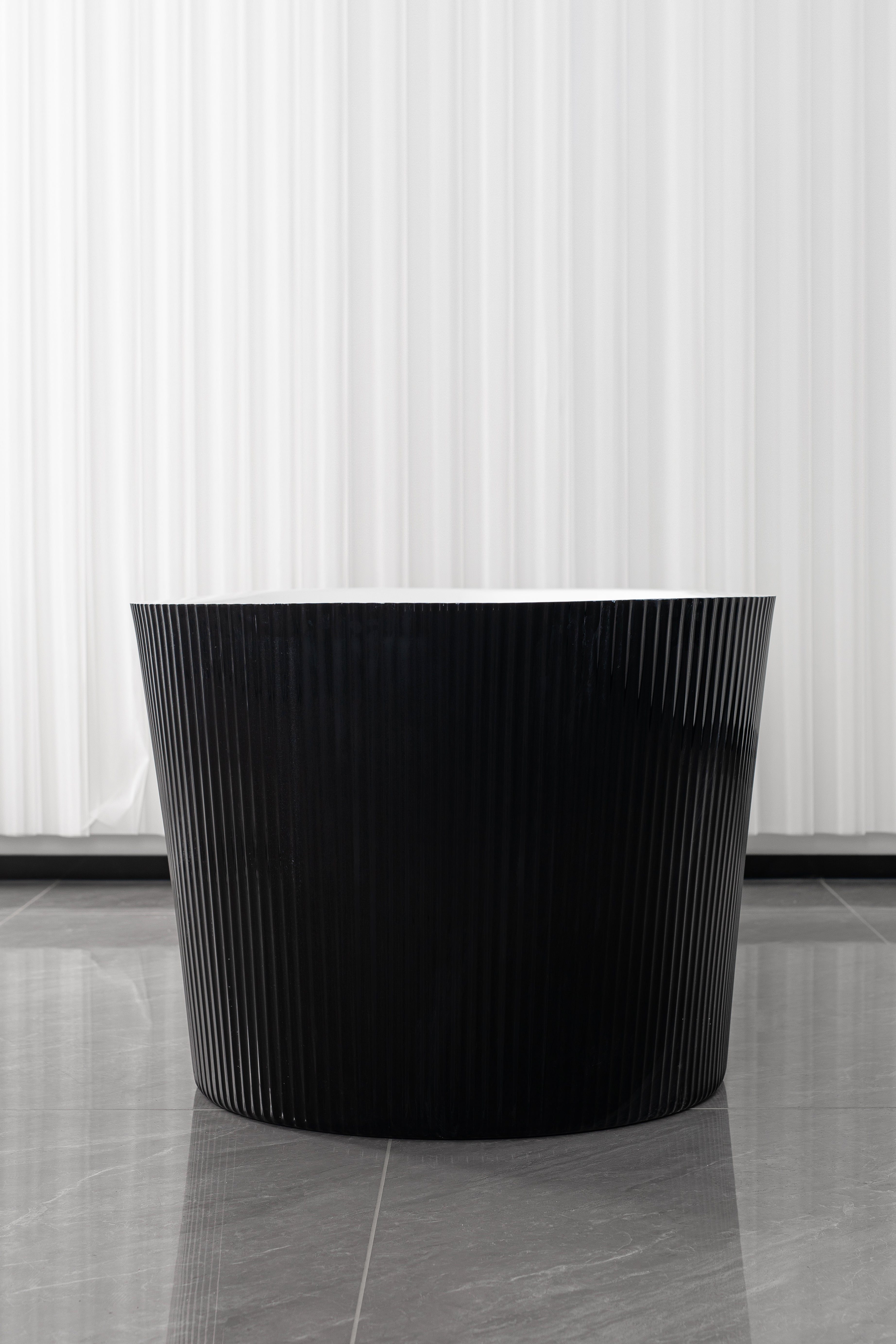 Freestanding bathtub RENO 170x75x58 cm black