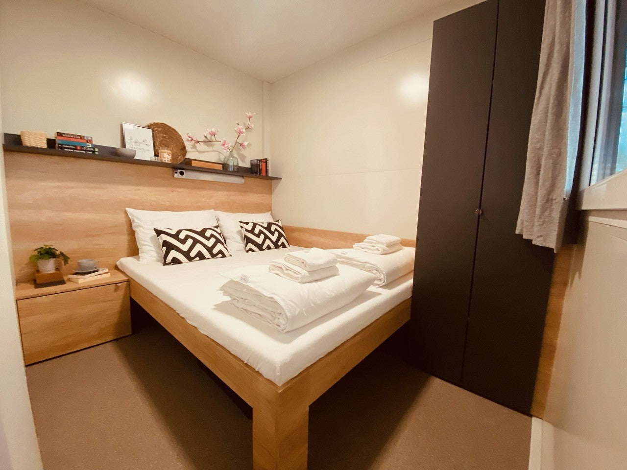 Home 36 - Tiny House Type 2 (8x3 m)