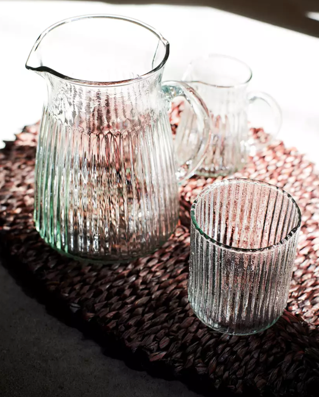 Glass with grooves