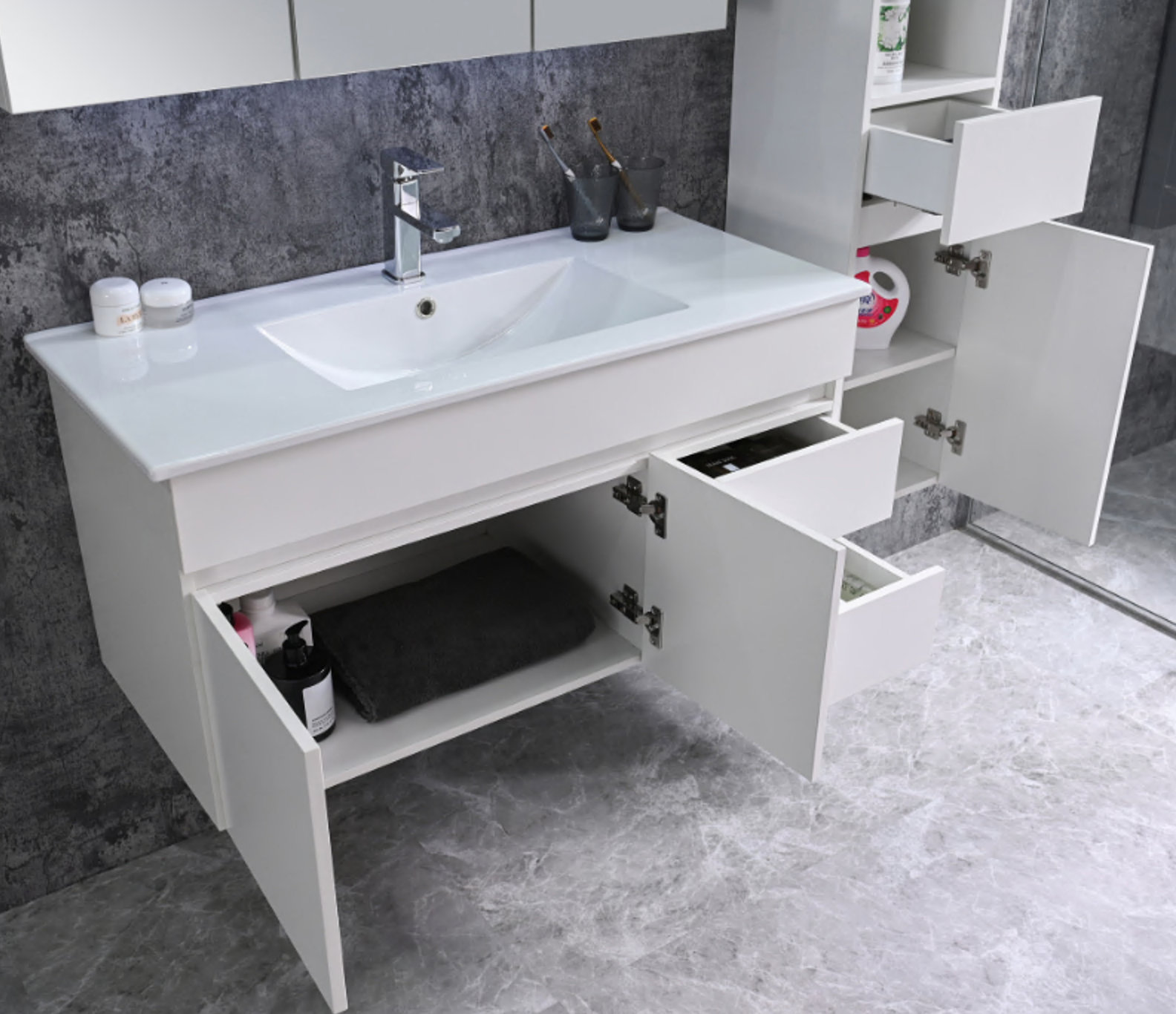 Bathroom furniture set BELLUNO white