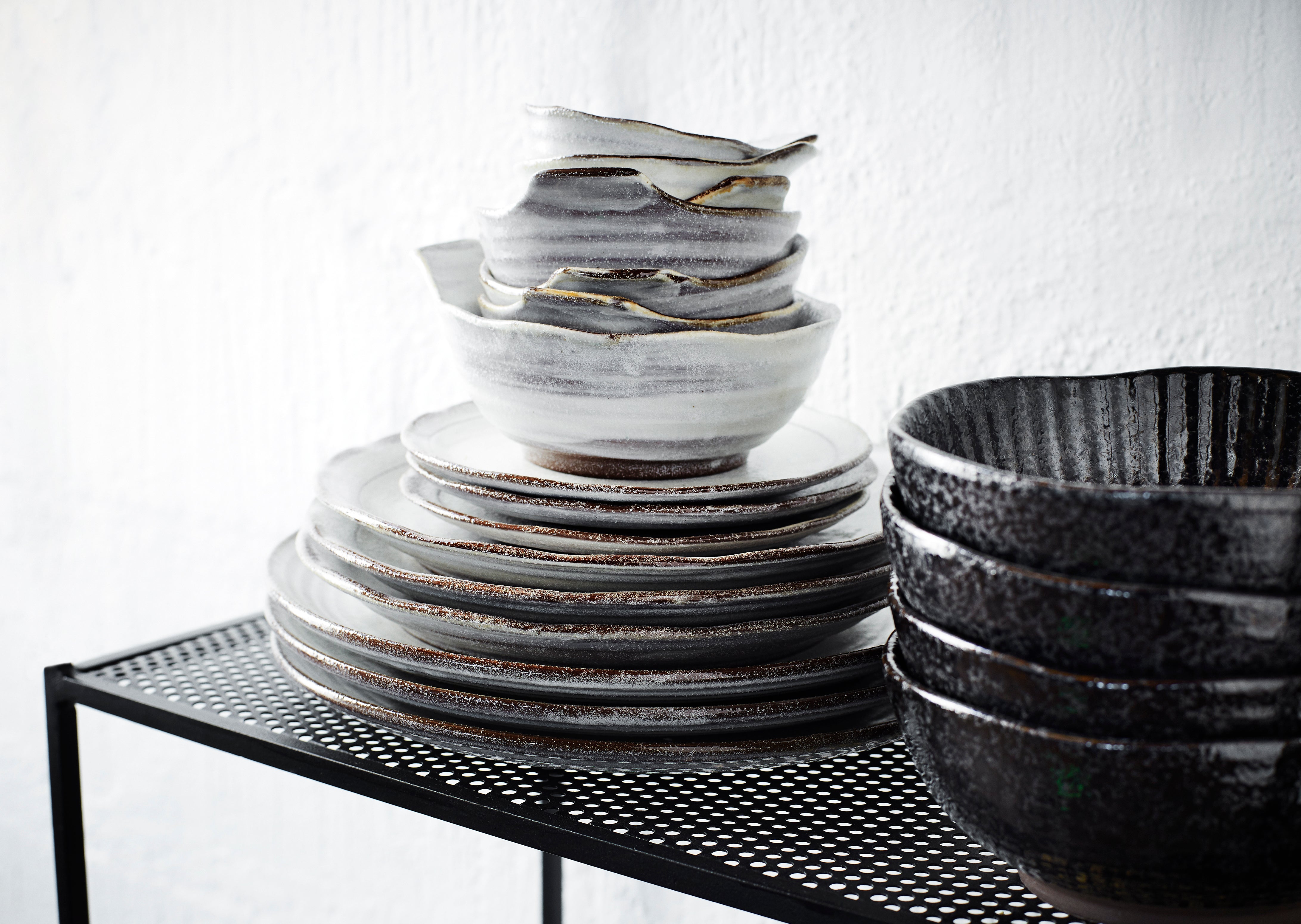 Stoneware bowl in black Ø 17.5 cm