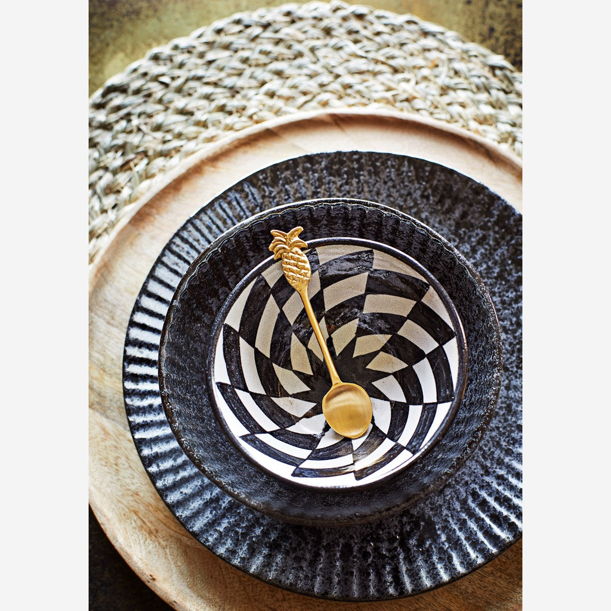 Stoneware breakfast plate in black Ø 21.5 cm