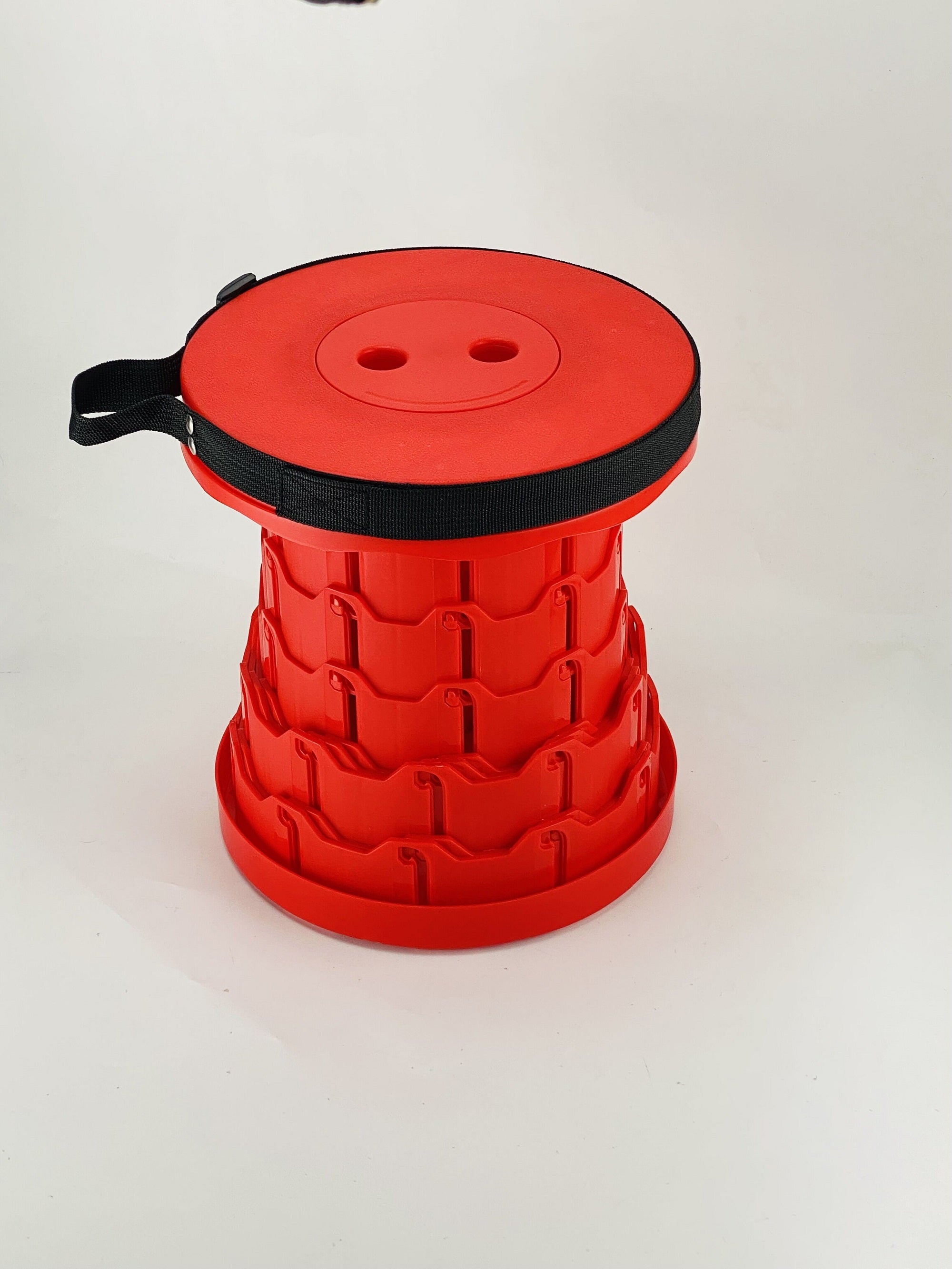 Portable telescopic stool with shoulder strap in 3 different colors