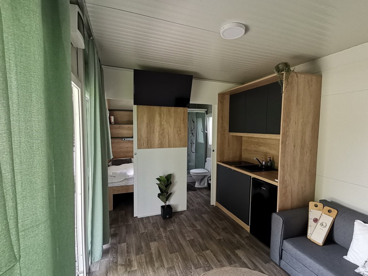 Home 36 - Tiny House Type 2 (8x3 m)
